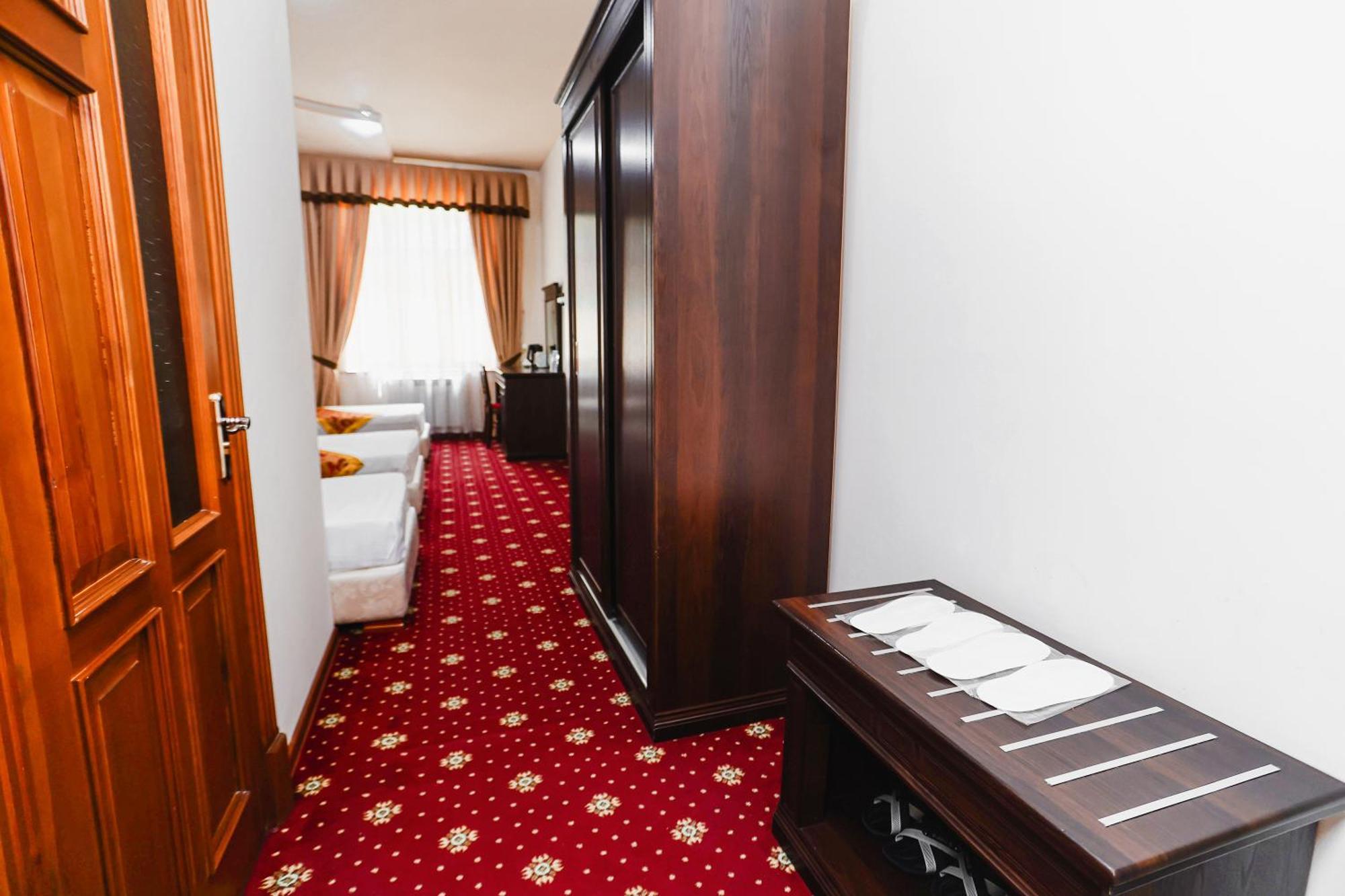 Yangi Sharq Hotell Samarkand Exteriör bild