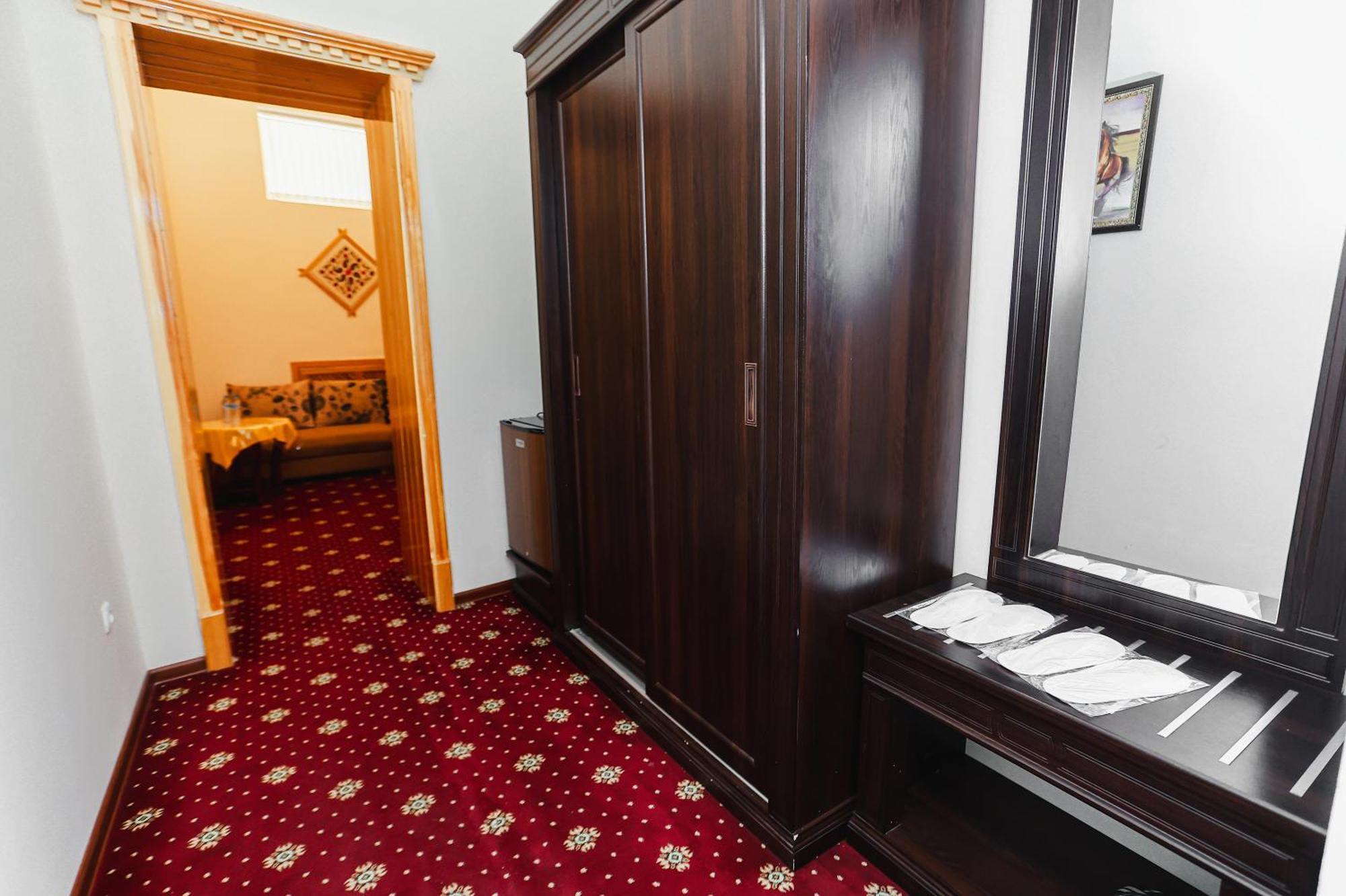 Yangi Sharq Hotell Samarkand Exteriör bild